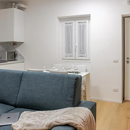 10min Duomo For Travelers Apartment *