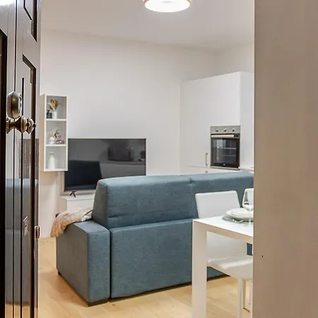 10min Duomo For Travelers Apartment *