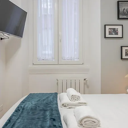 10min Duomo For Travelers Apartment *